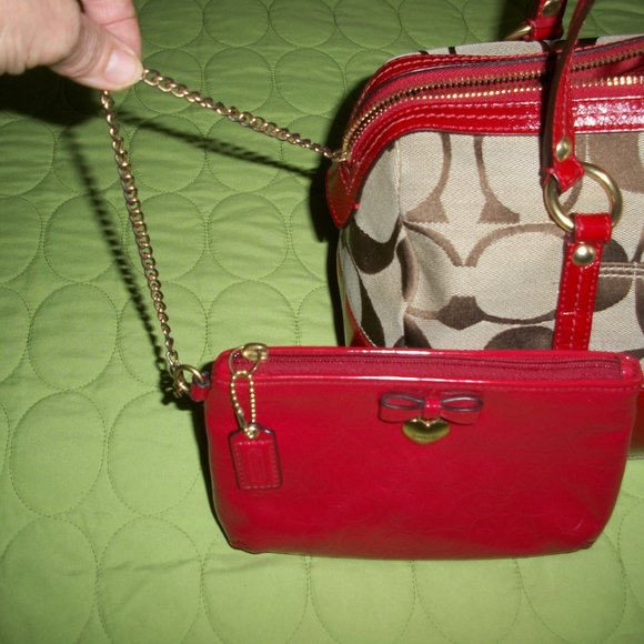Coach Brown Signature Canvas with Red Patent Leather Bag with Wristlet/Wallet - Picture 2 of 16